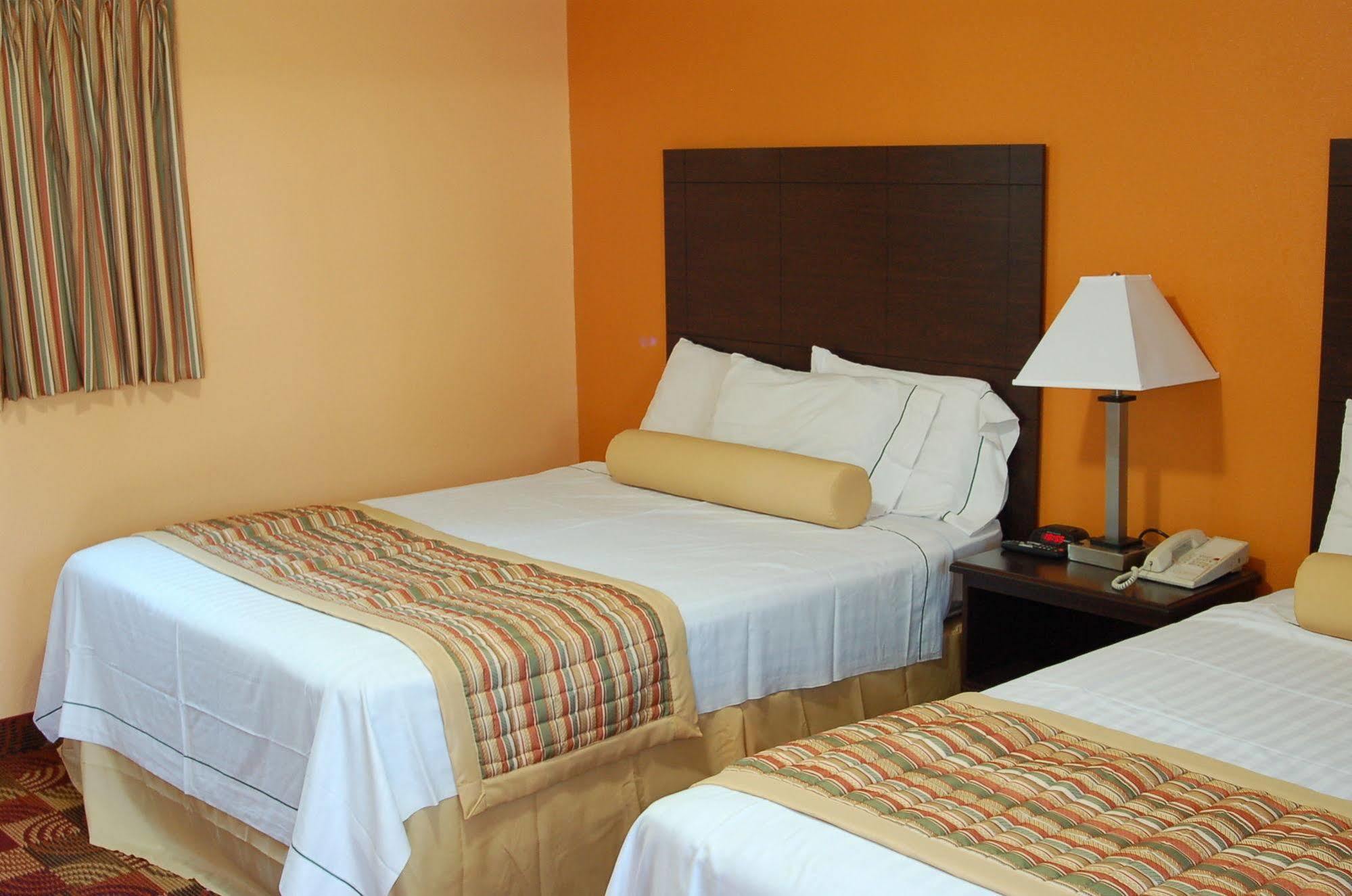 Motel Blue Sky Glens Falls-saratoga-lake George Glens Falls